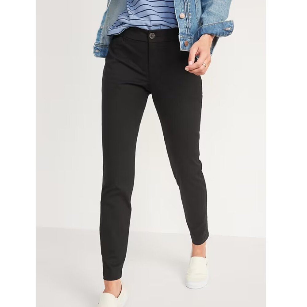 NWOT OLD NAVY Womens' Blackjack Mid-Rise Skinny Everyday Khakis Sz 16
